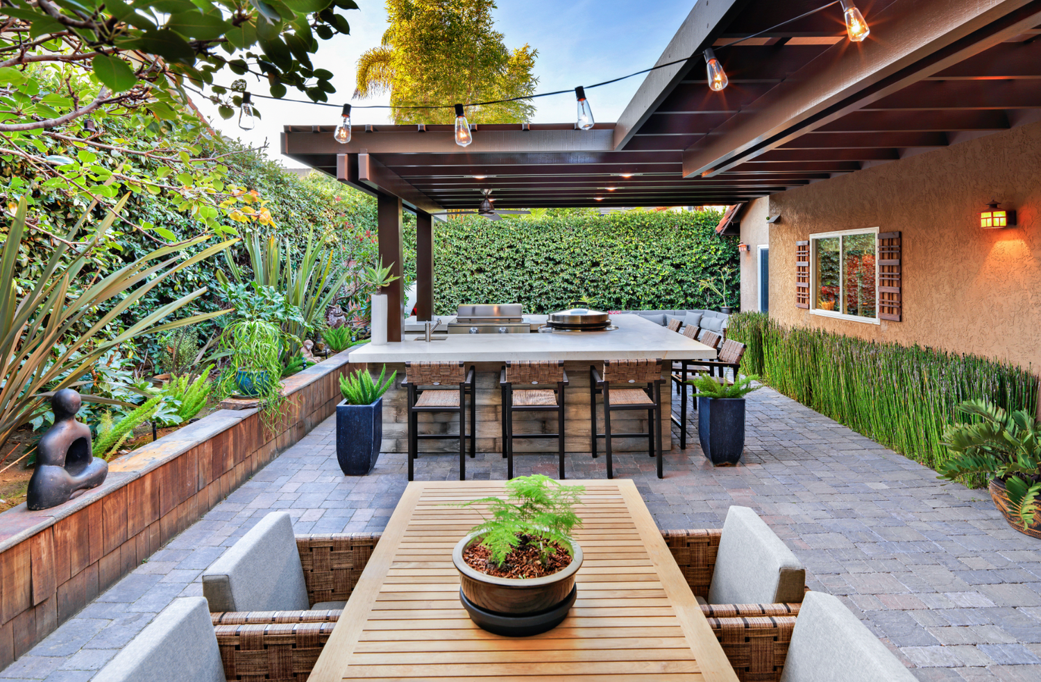 Innovative Trends in Outdoor Landscaping: Building Sustainable and Stylish Spaces